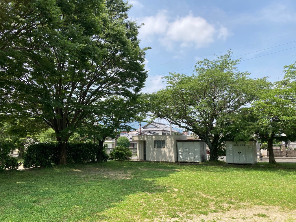 【垂井町】都市公園整備事業（清水児童公園トイレ建替、都市公園ベンチ改修事業）