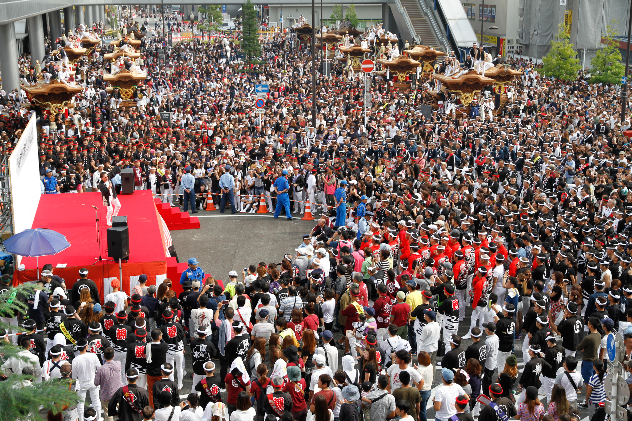【和泉市】和泉市制70周年を祝う だんじり記念曳行 - 企業版ふるさと納税の総合窓口